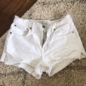 Abercrombie Curve Love White Mom Shorts 26/2